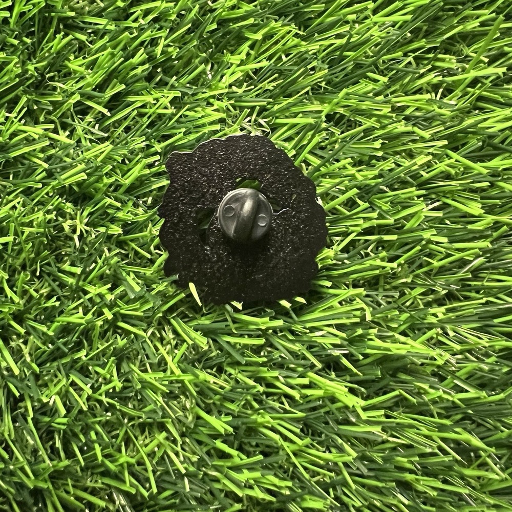 Bulbasaur Pin - Picture 2 of 3